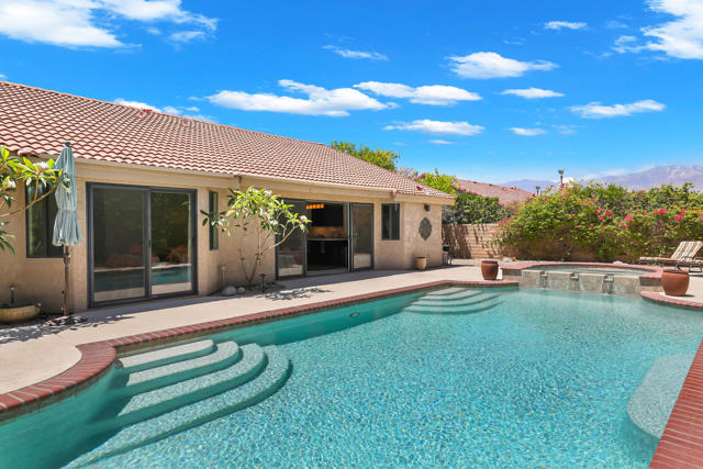 70825 Ironwood Drive, Rancho Mirage CA: https://media.crmls.org/mediaz/e49301ee-3a9d-41fa-85da-878acb52a52a.jpg