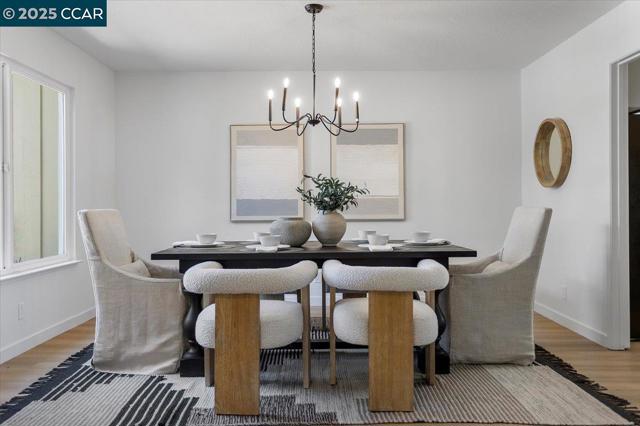 115 Saint Jean Ct, Danville CA: https://media.crmls.org/mediaz/e49349a4-4c1b-4cf1-80e9-3d6c3f3effb7.jpg
