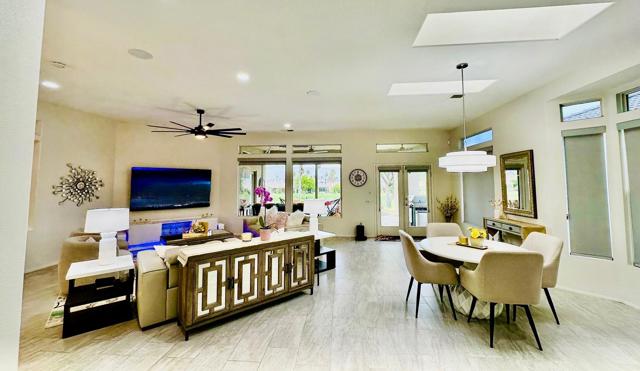 44580 S Heritage Palms Drive, Indio CA: https://media.crmls.org/mediaz/e4936d12-4adb-474f-aa73-3b8015c5eb91.jpg