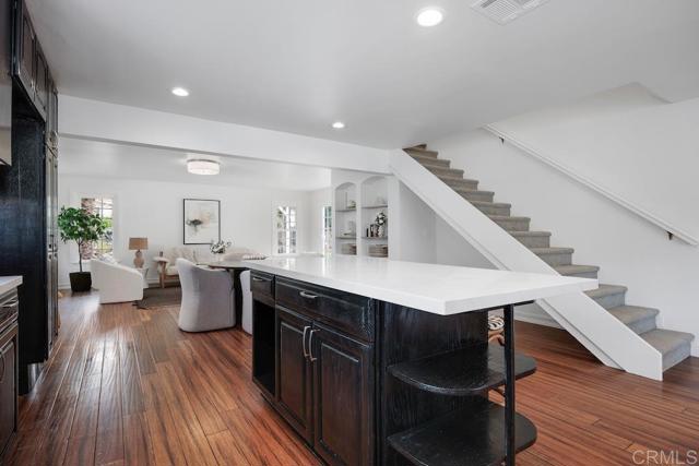 Detail Gallery Image 12 of 36 For 1583 Avenida De Los Lirios, Encinitas,  CA 92024 - 4 Beds | 3 Baths