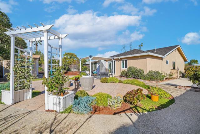 18660 Devon Avenue, Saratoga CA: https://media.crmls.org/mediaz/e4962a95-724c-4c27-8068-61e38ce6e8f2.jpg