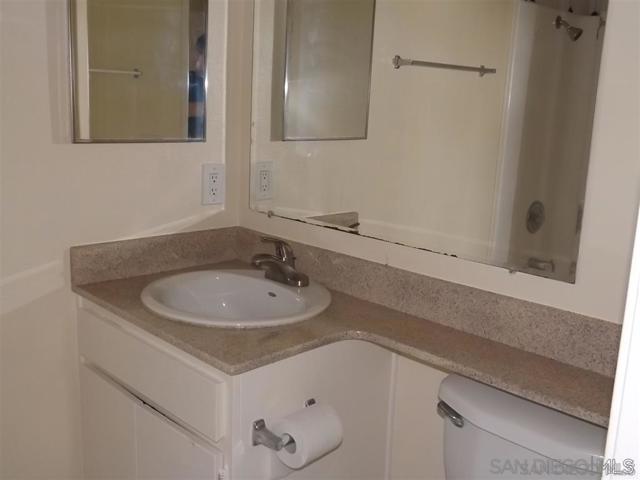 12112 Wilsey Way, Poway CA: https://media.crmls.org/mediaz/e4965e2f-1bde-4c5c-9bbd-e506707c7eec.jpg