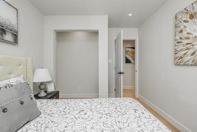 1980 Dayton Ave, San Leandro CA: https://media.crmls.org/mediaz/e4969de9-2319-43d3-8377-205037511cf2.jpg