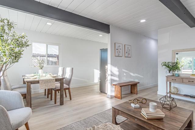 2813 15 46Th St, San Diego CA: https://media.crmls.org/mediaz/e496db74-6210-49cf-b761-d2bb11c2960c.jpg