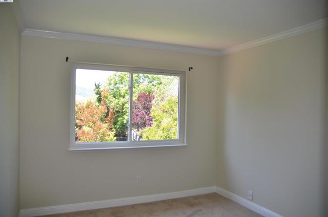 1626 Harlan Dr, Danville CA: https://media.crmls.org/mediaz/e499cec5-1d38-42e6-b0d1-a9847bcc0af9.jpg