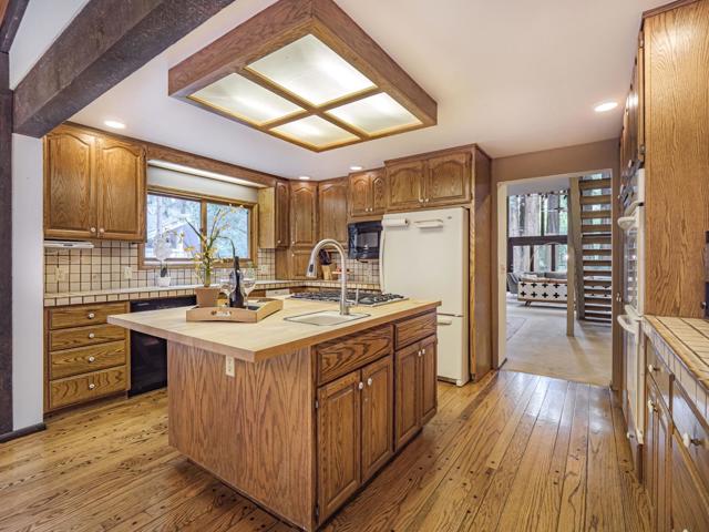 Image 23 of 65 For 251 Sunnycroft Road