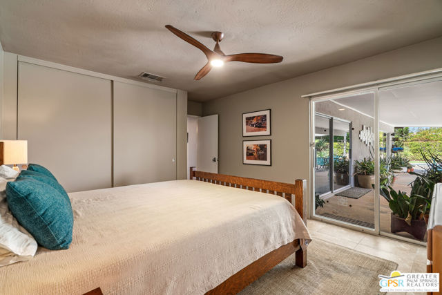2072 S Bobolink Lane, Palm Springs, CA 92264
