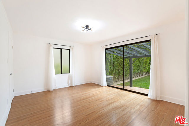 449 S Citrus Avenue, Los Angeles CA: https://media.crmls.org/mediaz/e49c944b-ac70-46d1-a1f2-1bb765b30b32.jpg