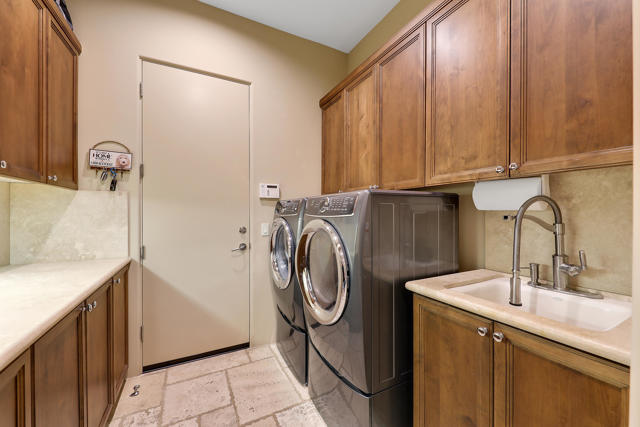 034_Laundry Room