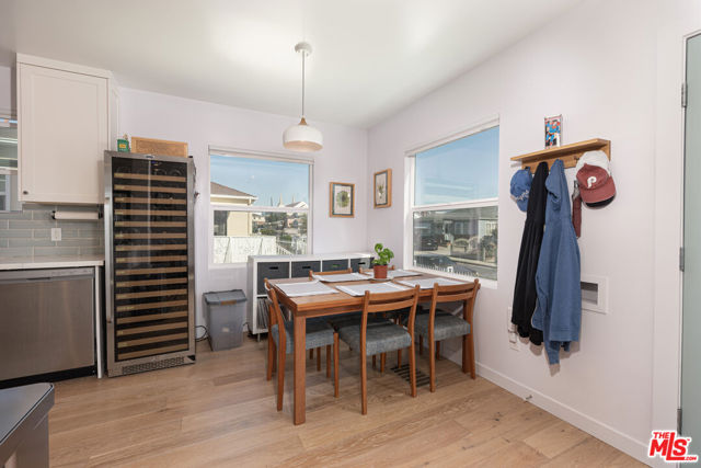 1005 N Alexandria Avenue, Los Angeles CA: https://media.crmls.org/mediaz/e49e0794-7bf1-4e64-83e6-7bb7e8d1e72d.jpg
