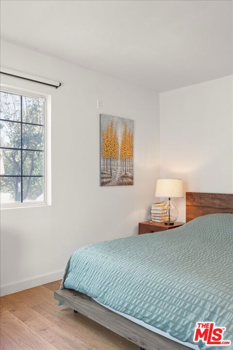 7427 Cleon Avenue, Sun Valley CA: https://media.crmls.org/mediaz/e49e288e-d921-4ac0-a167-9756a9d8a7ef.jpg