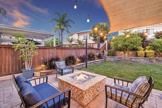 2471 Bear Rock, Escondido CA: https://media.crmls.org/mediaz/e49ebb23-1c9a-4117-a56b-b22160461b0e.jpg