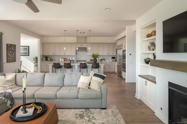 14546 Highcrest Ct, Poway CA: https://media.crmls.org/mediaz/e49ee9e1-e55b-4e56-8eb6-892b8a0e9e6b.jpg