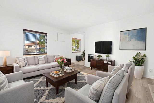 Detail Gallery Image 5 of 44 For 549 D St., Ramona,  CA 92065 - 6 Beds | 3 Baths