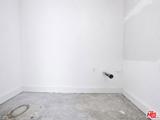 14426 Friar Street photo 12