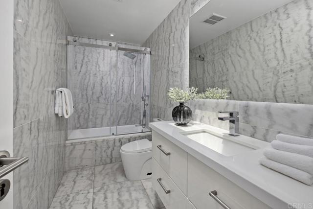 6544 Caminito Northland, La Jolla CA: https://media.crmls.org/mediaz/e49fef9b-e20d-42b7-9e08-4ca5a5e2576c.jpg