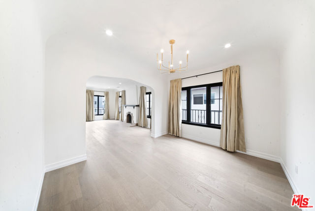 1005 Genesse, West Hollywood CA: https://media.crmls.org/mediaz/e4a08602-b051-482a-8fb7-0c90beadcffd.jpg