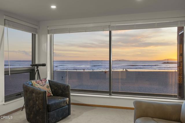 Detail Gallery Image 19 of 55 For 2421 Ocean Dr, Oxnard,  CA 93035 - 5 Beds | 4/1 Baths