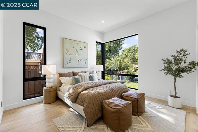 720 Laurel Dr, Walnut Creek CA: https://media.crmls.org/mediaz/e4a16314-373e-47be-8e0b-8ec3f0ae9e6b.jpg