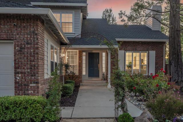112 Mozart Avenue, Los Gatos CA: https://media.crmls.org/mediaz/e4a1b205-5790-4deb-abfb-21fe34cdfb6c.jpg