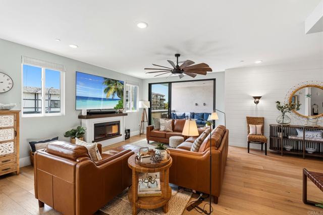 Detail Gallery Image 11 of 48 For 784 Grand Ave, Carlsbad,  CA 92008 - 3 Beds | 2/1 Baths