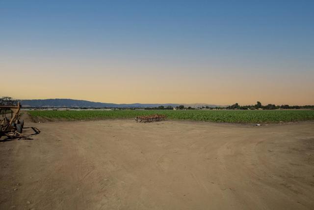 0 Crews Road, Gilroy CA: https://media.crmls.org/mediaz/e4a1e926-f5cb-46e6-baa6-5dc82dc5cae1.jpg
