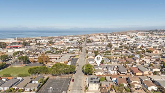 1440 Contra Costa Street, Seaside CA: https://media.crmls.org/mediaz/e4a22144-496b-45e2-a6b6-2dae6a95d28b.jpg