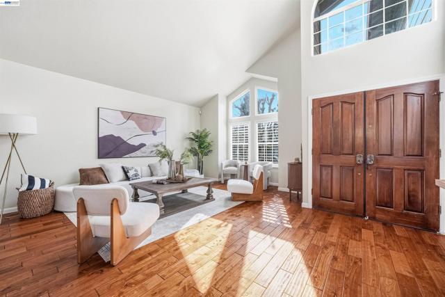 Image 6 of 60 For 280 Summerford Cir