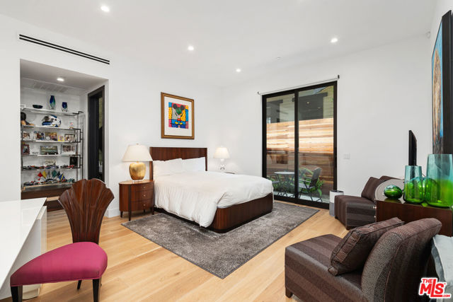 1919 Pinehurst Road, Los Angeles CA: https://media.crmls.org/mediaz/e4a3500a-96ea-4f3b-8a38-a9a890245889.jpg