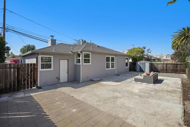 1016 E Santa Inez Avenue, San Mateo CA: https://media.crmls.org/mediaz/e4a37526-d493-4ef8-a070-d2e930259ef2.jpg