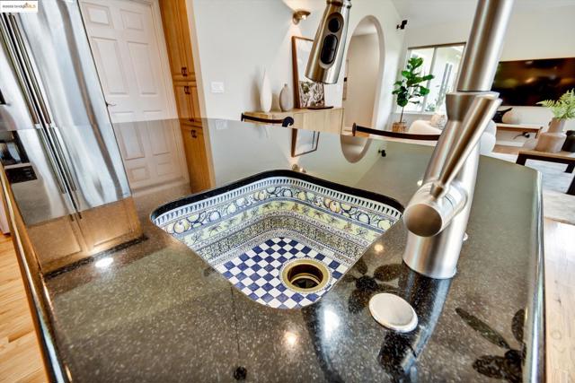 1443 Phantom Ave, San Jose CA: https://media.crmls.org/mediaz/e4a3c41d-57f0-4060-aabe-58614892cad6.jpg