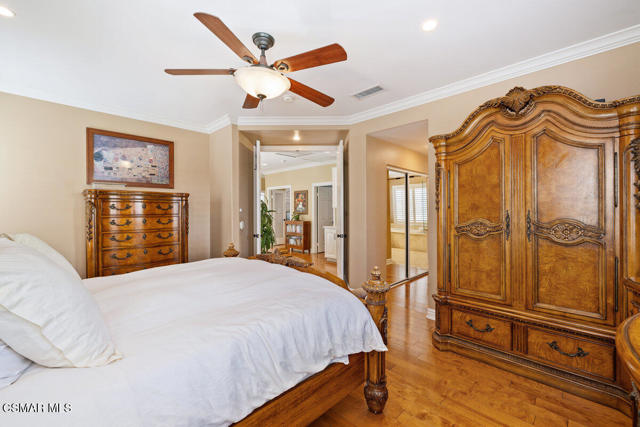 2787 Stonecutter Street, Thousand Oaks CA: https://media.crmls.org/mediaz/e4a45ce3-61f2-4730-b747-b4eeb22e1631.jpg