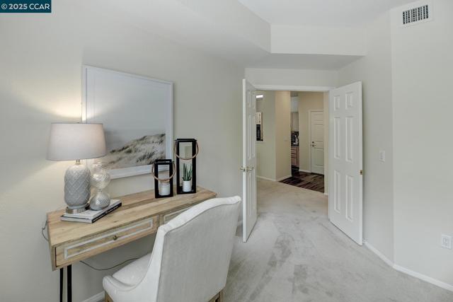 1860 Tice Creek, Walnut Creek CA: https://media.crmls.org/mediaz/e4a493d4-4249-4c90-aade-083de0ab3eaa.jpg