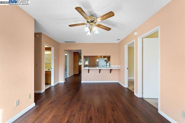 37391 Mission Blvd, Fremont CA: https://media.crmls.org/mediaz/e4a4983a-ecdd-42b6-a628-c8da6a23ccaa.jpg