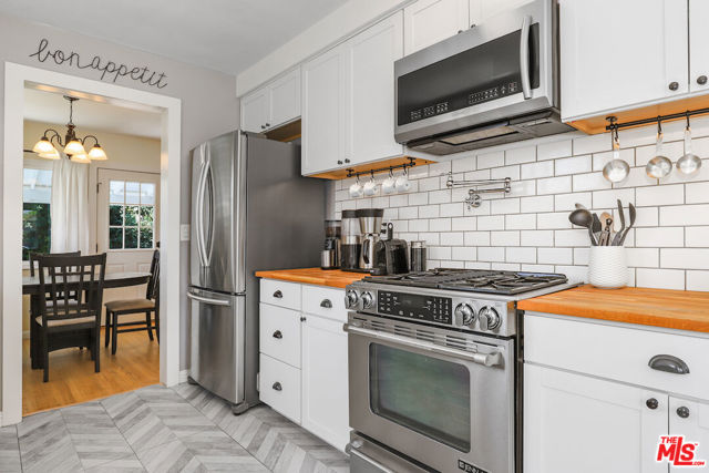 5825 Bucknell Avenue photo 4