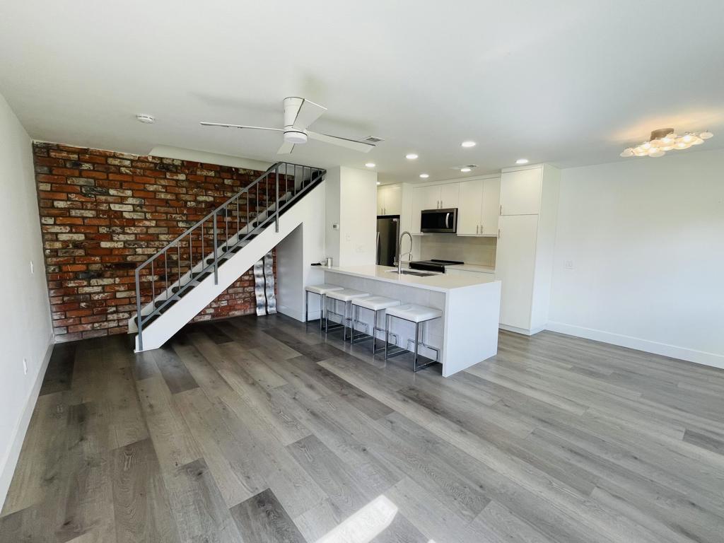72577 Edgehill Dr #3