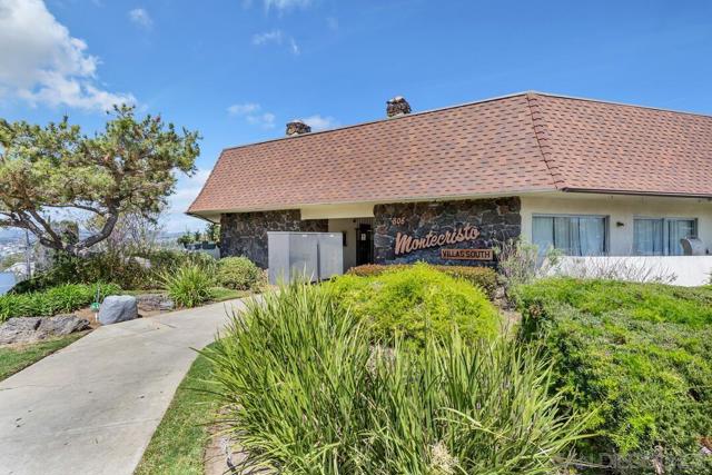 806 E 4Th Ave, Escondido CA: https://media.crmls.org/mediaz/e4a631fc-e384-471b-9f35-29bc3de8d7e9.jpg