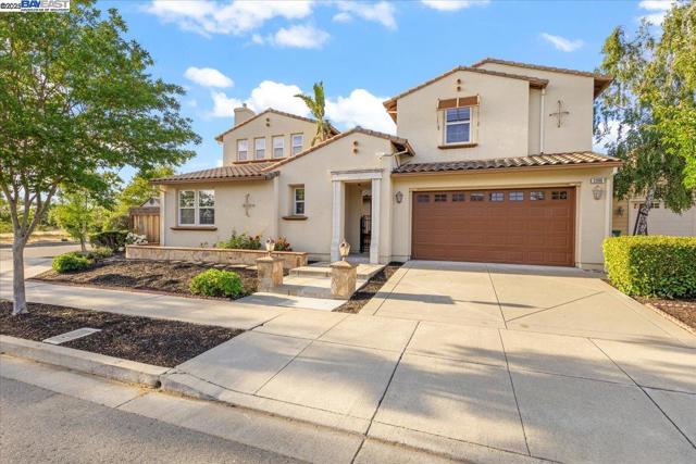 2396 Keats Ln, San Ramon CA: https://media.crmls.org/mediaz/e4a7232b-628a-43c8-b386-a4e5647ae510.jpg