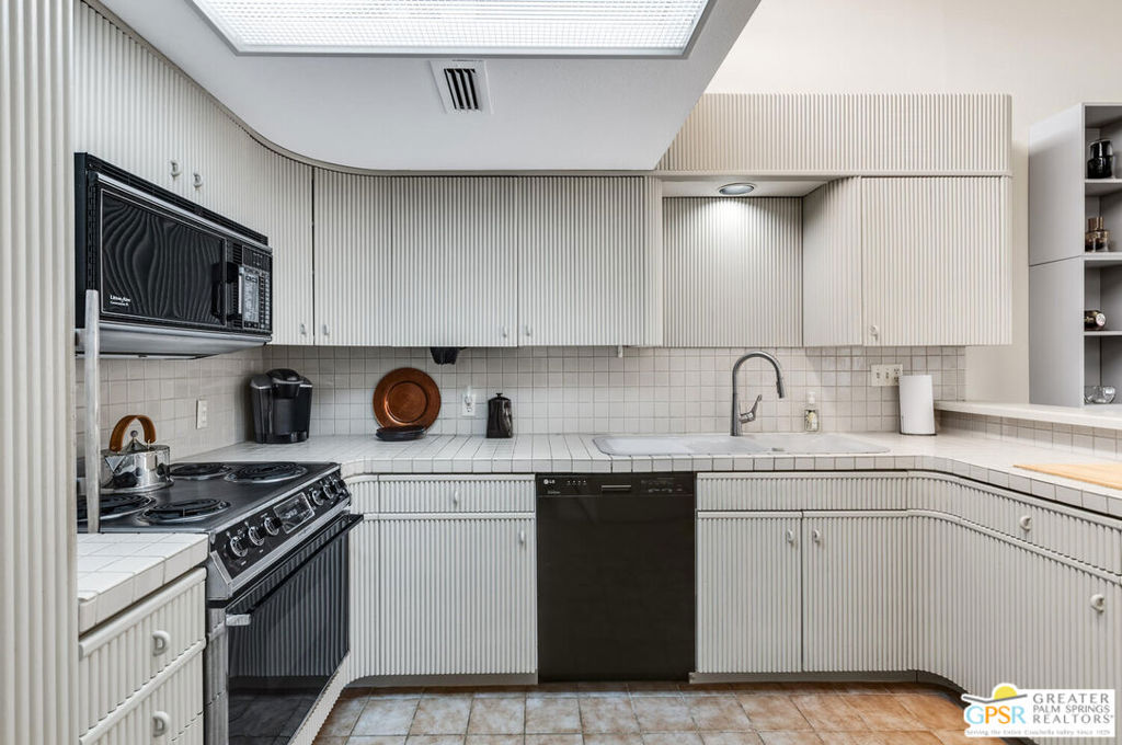 MLS #25614995PS image #10