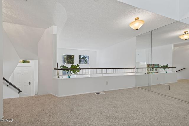 4993 Telephone Road, Ventura CA: https://media.crmls.org/mediaz/e4a814d8-8fb7-4509-8dc7-6e66c4eceae1.jpg