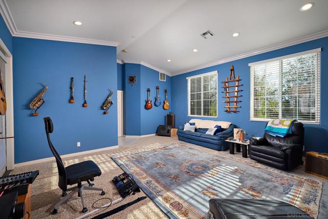 17010 Butterfield Trl, Poway CA: https://media.crmls.org/mediaz/e4a8ea2c-74f7-4100-a4b8-a0beb8eb027f.jpg