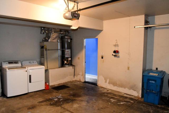 773 Gates Street, San Francisco CA: https://media.crmls.org/mediaz/e4a91a0c-7fd5-4793-a2b5-def443d92661.jpg