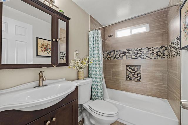Image 26 of 58 For 2038 Boca Raton St