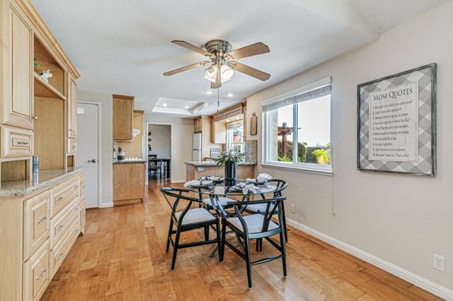 5186 Sunny Creek Drive, San Jose CA: https://media.crmls.org/mediaz/e4aa61fe-33df-4d3f-be88-715eab588b00.jpg