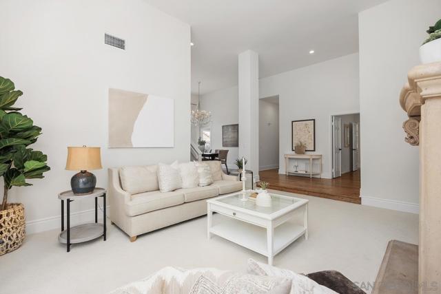 13563 Caminito Carmel, Del Mar CA: https://media.crmls.org/mediaz/e4ab860a-0910-4232-b6eb-ce4f2c6d4efd.jpg