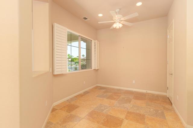 81876 Avenida Sombra, Indio CA: https://media.crmls.org/mediaz/e4ac257e-6415-4525-a1ce-18ce2102fea2.jpg