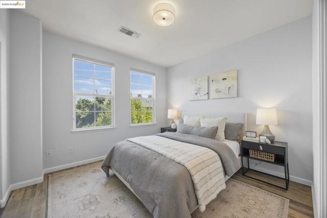 8892 Bellina Commons, Dublin CA: https://media.crmls.org/mediaz/e4ae0ee2-cc97-4e21-9343-1476da40c4ed.jpg
