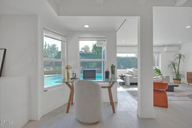 Detail Gallery Image 8 of 21 For 1420 Riviera Dr, Pasadena,  CA 91107 - 3 Beds | 2 Baths