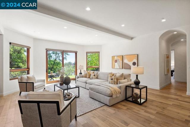 Image 43 of 60 For 1740 Toyon Rd