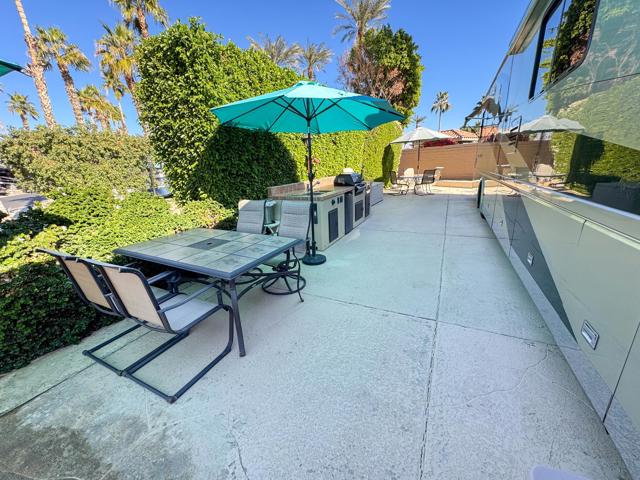 80394 Avenue 48, Indio CA: https://media.crmls.org/mediaz/e4afadb3-4978-4ae6-8467-468c10bc4336.jpg